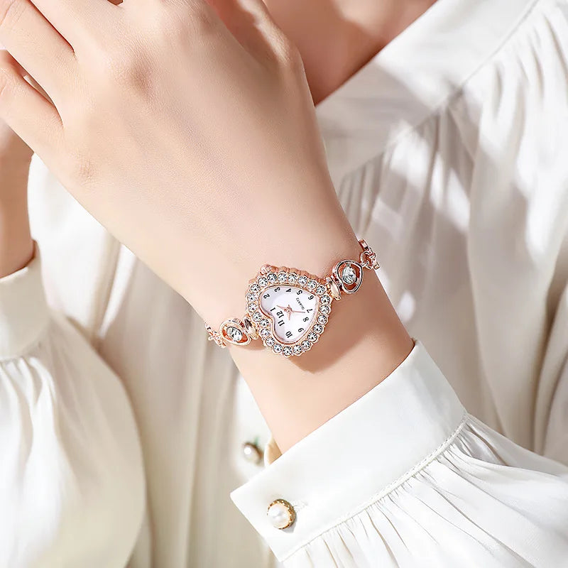 Women's Watches Fashion Heart-shaped Dial Bracelet Ladies Quartz Wrist Watch Clock